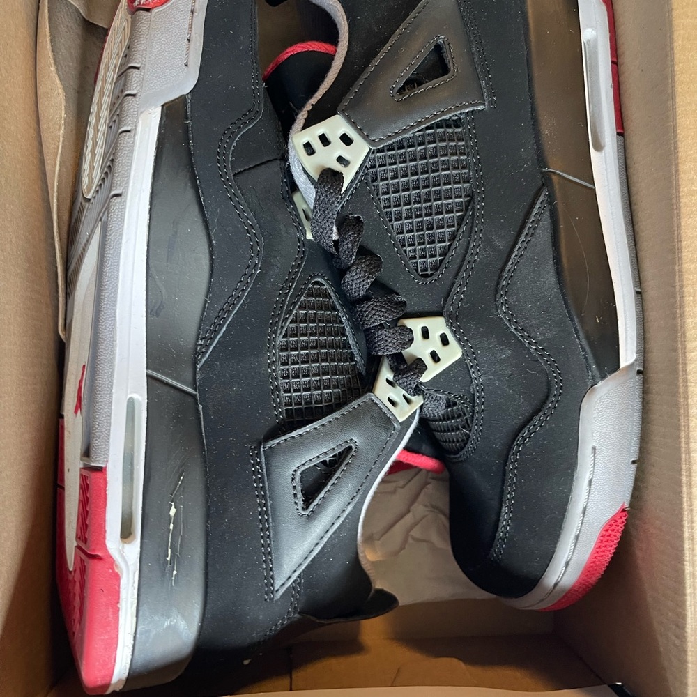 Air Jordan 4 Retro